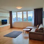 Sag 12Th Floor Koloseo Residence Lake View Free Parking